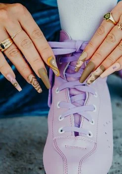 Rave Nailz Press-On Nails Groovy Kit