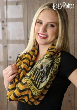 Elope Hufflepuff Infinity Scarf